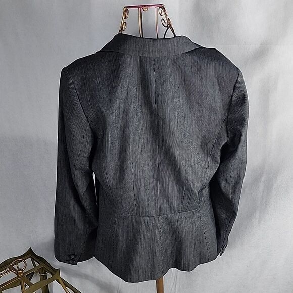 Chic Calvin Klein Pinstriped Gray Blazer - Picture 7 of 13